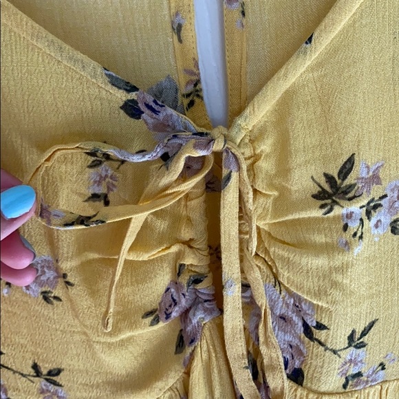 Floral blouse from hollister - Picture 3 of 4